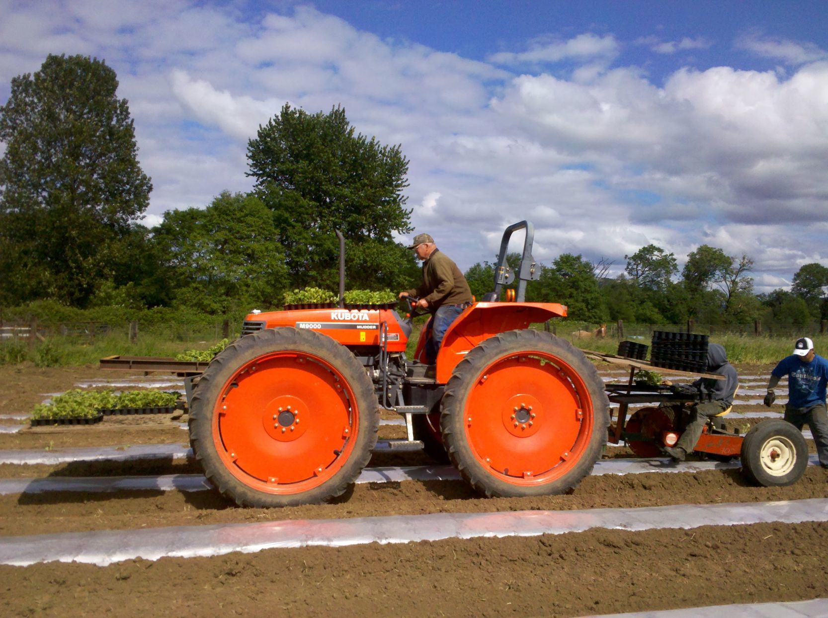 Don Kruse 2, on tractor
